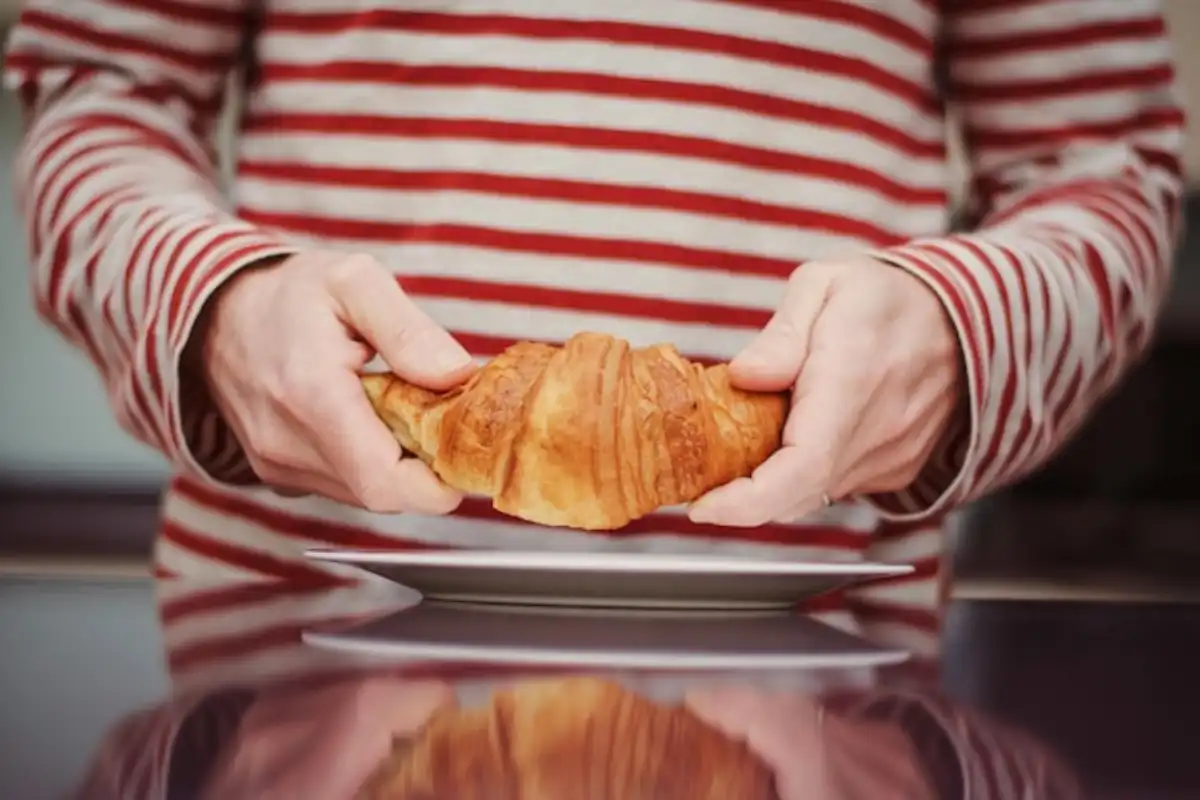 How Do You Toast a Perfect Croissant