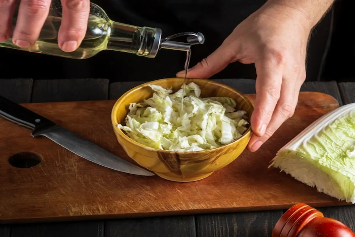 How to Make Garlic Parmesan Wing Sauce