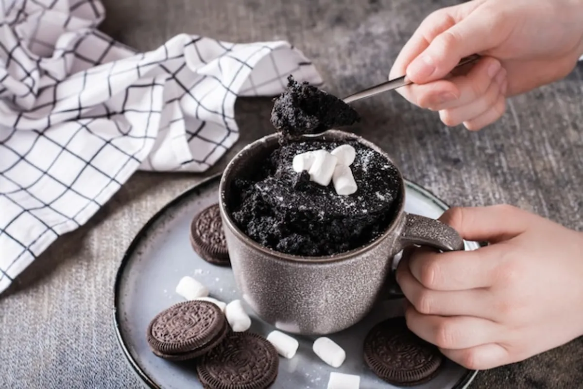 Preparing the Oreo Crust